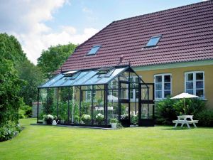 Guide til køb af drivhus eller orangeri