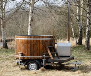 Skyd ferien i gang med Cold Hawaii Vildmarksbad